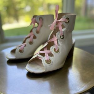 Nine West sz 8 leather chunky heel lace up sandals